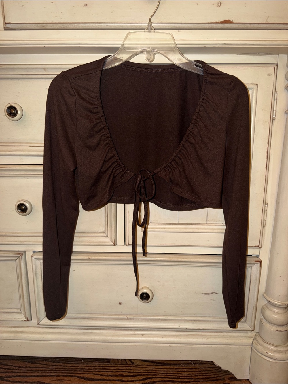 SHEIN Chocolate Brown Long-Sleeve Tie-Front Crop Top